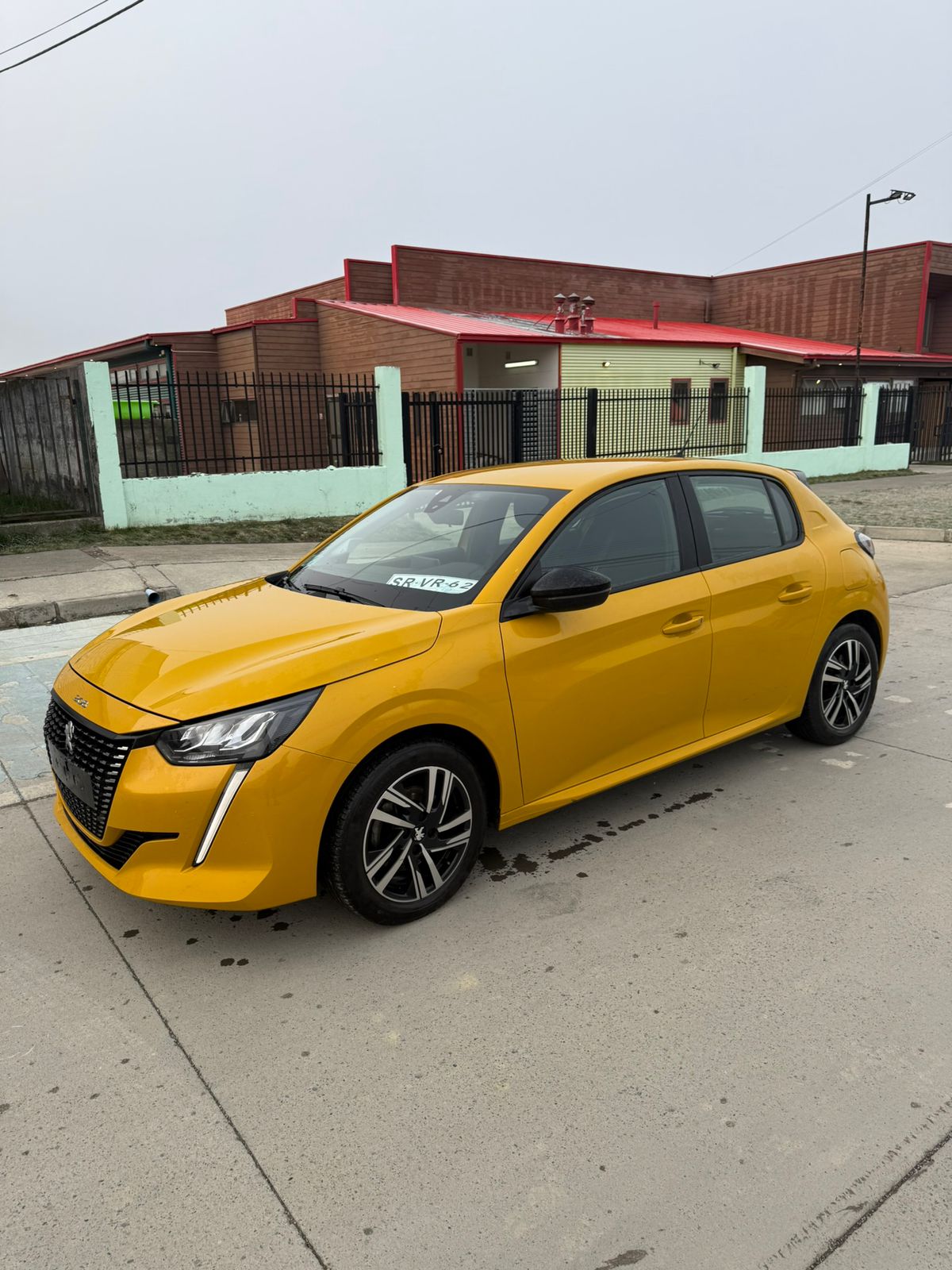 Peugeot 208 Diésel – Eficiencia, estilo y confort en cada kilómetro
